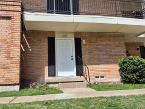 5057  Ridglea Lane  1107, Fort Worth Texas 76116