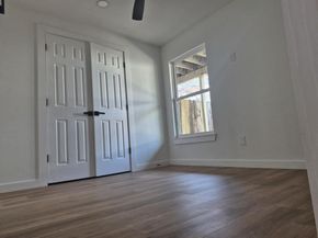 5057  Ridglea Lane  1107, Fort Worth Texas 76116