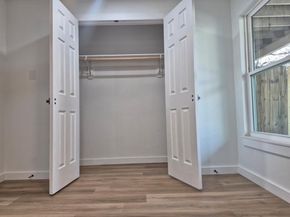 5057  Ridglea Lane  1107, Fort Worth Texas 76116