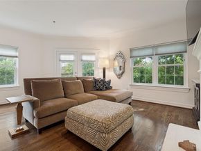3400  Welborn Street  323, Dallas Texas 75219
