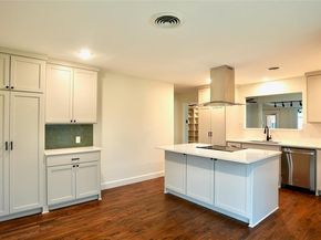 9762  Twin Creek Drive , Dallas Texas 75228