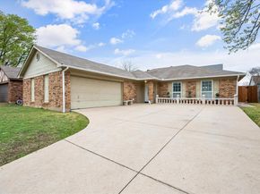 3104  Creekwood Lane , Fort Worth Texas 76123