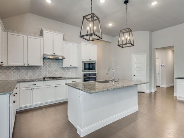 1820  Ann Street , Celina Texas 75009