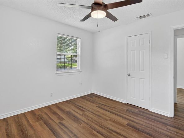 3111  Andrea Lane , Dallas Texas 75228