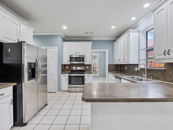 2606  Hickory Bend Drive , Garland Texas 75044