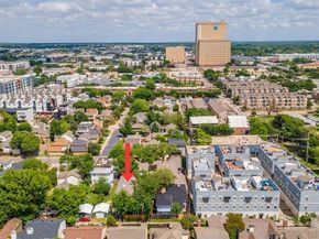 1417  Mccoy Street , Dallas Texas 75204