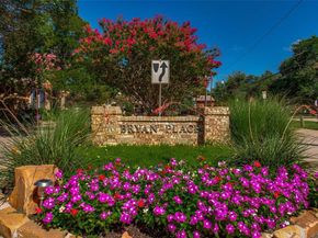 1417  Mccoy Street , Dallas Texas 75204