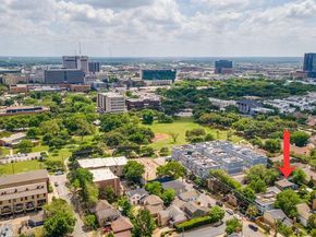 1417  Mccoy Street , Dallas Texas 75204
