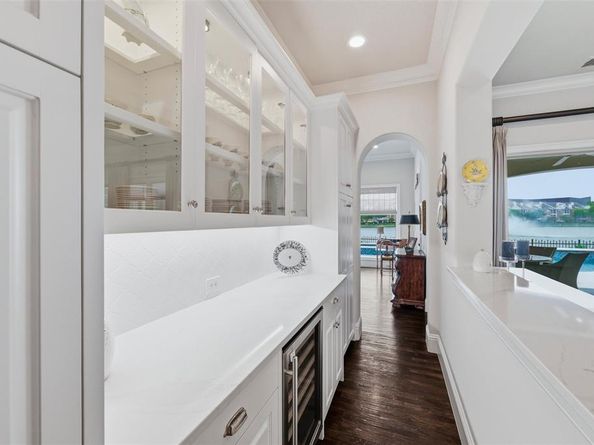 5767  Waters Edge Drive , Irving Texas 75039