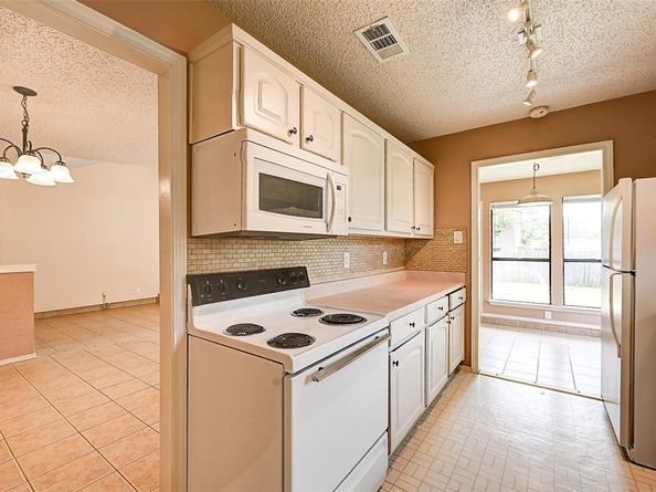 1133  Stapleton Lane , Flower Mound Texas 75028