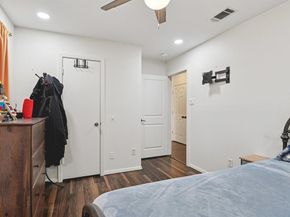 720  Calumet Avenue , Cockrell Hill Texas 75211