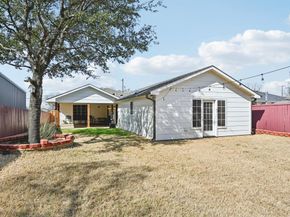 720  Calumet Avenue , Cockrell Hill Texas 75211