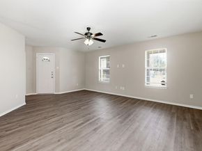 587  Lentisco Drive , Lancaster Texas 75146