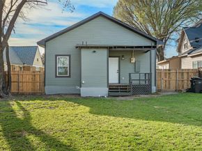 2809  Travis Avenue , Fort Worth Texas 76110