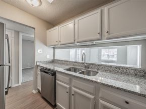 2286  Nantucket Village Circle , Dallas Texas 75227