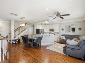 5617  Lindell Avenue  5, Dallas Texas 75206