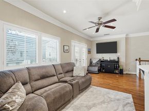 5617  Lindell Avenue  5, Dallas Texas 75206