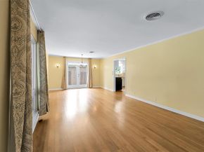 5024  Rexton Lane , Dallas Texas 75214