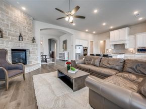 805  Haverford Lane , Lantana Texas 76226