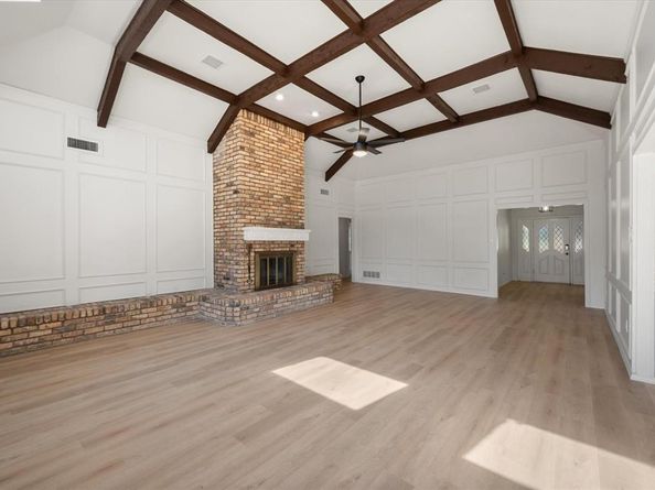 1801  High Vista Court , Fort Worth Texas 76112