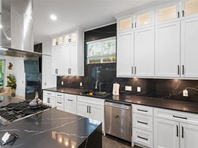 6715  Tyree Street , Dallas Texas 75209