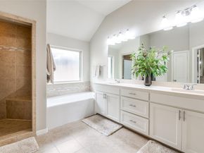 1012  Ivy Charm Way , Arlington Texas 76005