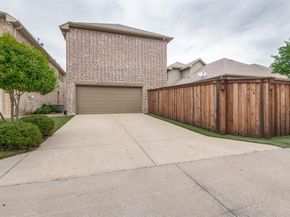 1012  Ivy Charm Way , Arlington Texas 76005