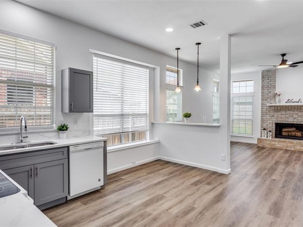 2612  Forest Creek  , Fort Worth Texas 76123