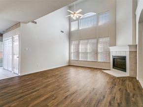 511  Poplar Lane , Irving Texas 75063