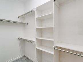 511  Poplar Lane , Irving Texas 75063