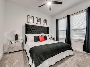 2015 S Ewing Avenue , Dallas Texas 75216