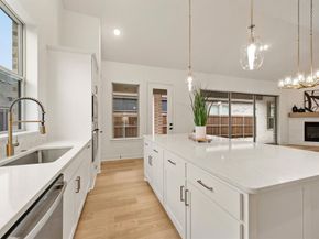 4821  Forest Crest Parkway , Arlington Texas 76005