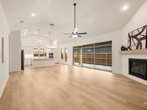 4821  Forest Crest Parkway , Arlington Texas 76005