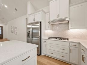 4821  Forest Crest Parkway , Arlington Texas 76005