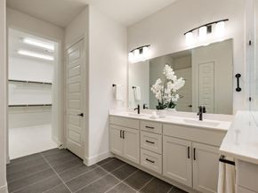 4821  Forest Crest Parkway , Arlington Texas 76005