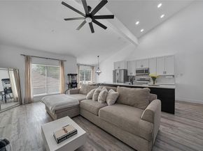 6738  Eastridge Drive  101, Dallas Texas 75231