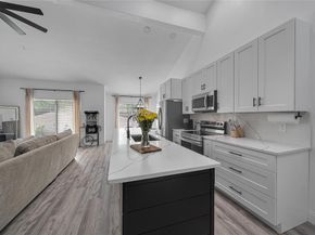 6738  Eastridge Drive  101, Dallas Texas 75231