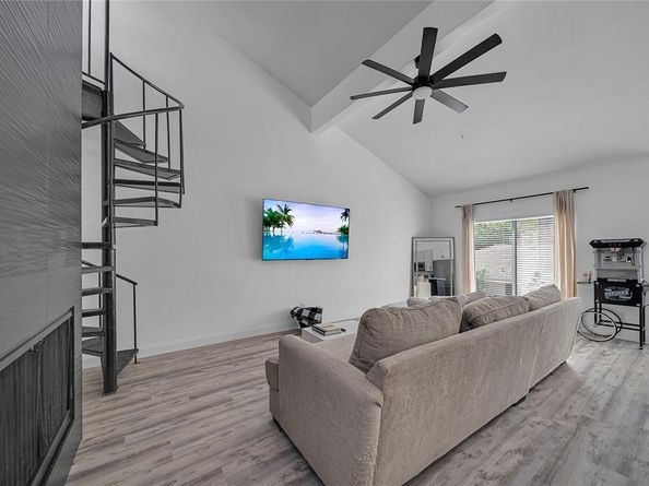6738  Eastridge Drive  101, Dallas Texas 75231