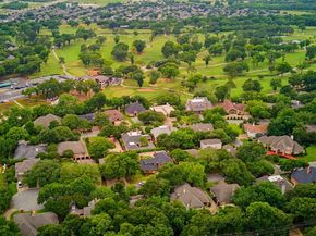 1411  Clubview Court , Arlington Texas 76013