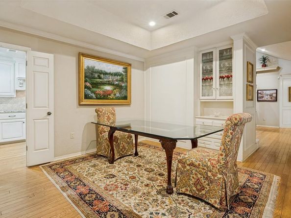 1411  Clubview Court , Arlington Texas 76013