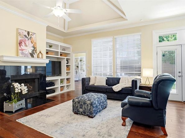 1000  Murl Drive , Irving Texas 75062