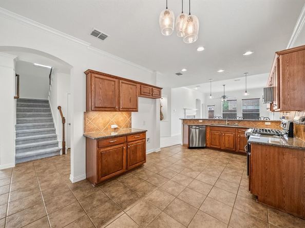 325  Kirby Drive , Argyle Texas 76226