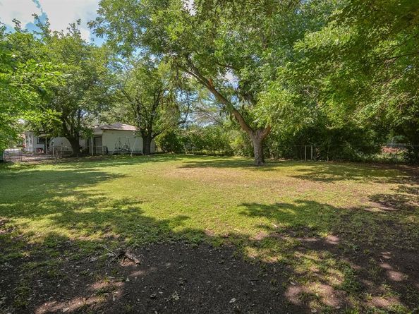 529  Lee Street , Cedar Hill Texas 75104