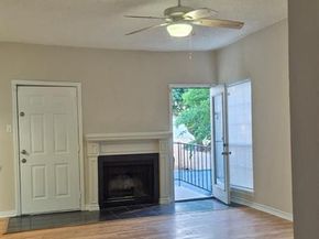 7025  Hemlock Avenue  209, Dallas Texas 75231