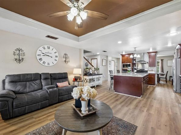 709  Bastrop Drive , Arlington Texas 76002