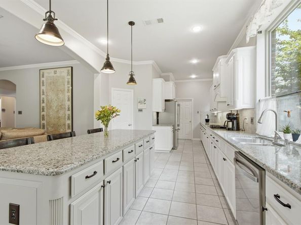 8504  Jefferson Way , Lantana Texas 76226