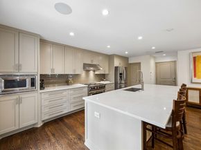 9261  Meadowglen Drive , Dallas Texas 75238