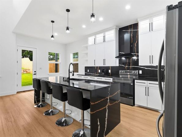 2311  Fatima Avenue , Dallas Texas 75241
