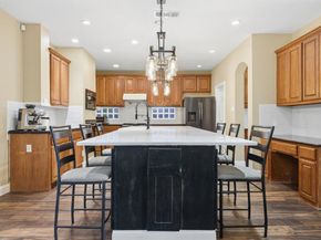 1605  Hawkins Court , Carrollton Texas 75010