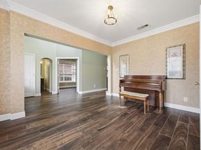 1605  Hawkins Court , Carrollton Texas 75010